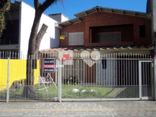 Casa com 3 quartos à venda no Centro, Canoas , 350 m2 por R$ 1.100.000