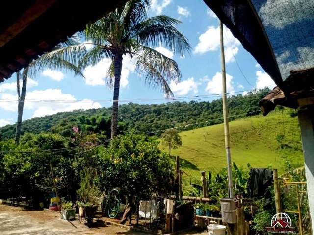 Chácara para Venda em Taubaté, área Rural De Taubaté, 3 dormitórios, 1 suíte, 2 banheiros