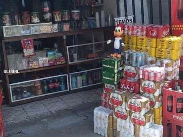 Casa para Venda em Taubaté, Agua Quente, 1 dormitório, 1 banheiro