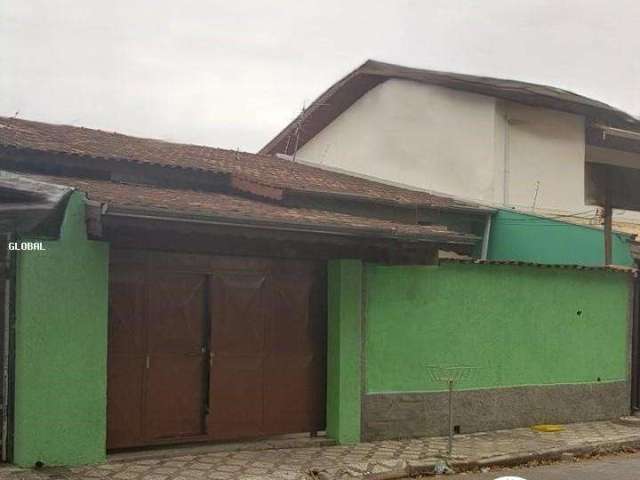 Casa para Venda em Taubaté, Jardim Jaraguá, 4 dormitórios, 2 suítes, 3 banheiros, 3 vagas