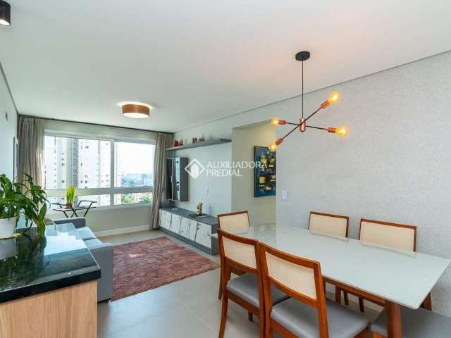 Apartamento com 3 quartos à venda na Rua Padre Alois Kades S J, 500, Vila Ipiranga, Porto Alegre, 84 m2 por R$ 1.170.000