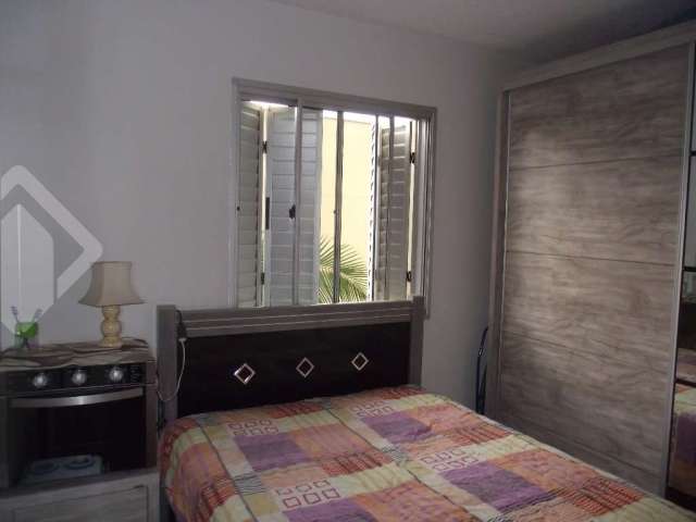 Apartamento com 3 quartos à venda na Avenida Baltazar de Oliveira Garcia, 1502, São Sebastião, Porto Alegre, 53 m2 por R$ 250.000
