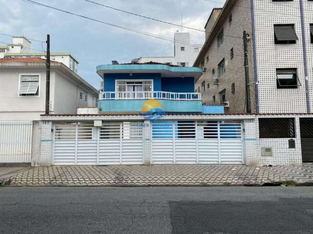 Maravilhosa casa a venda em Santos no Marapé