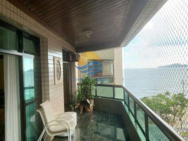 Apartamento alto padrão a venda em Santos com vista mar.