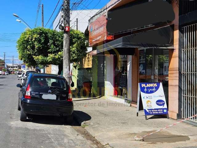 Salão Comercial para Venda em Itanhaém, Belas Artes, 3 dormitórios, 2 banheiros