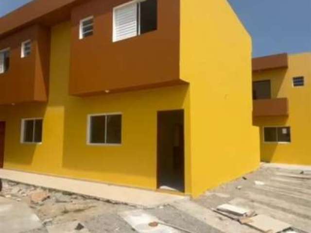 Casas para financiamento na praia para venda em Itanhaem no bairro Santa Terezinha