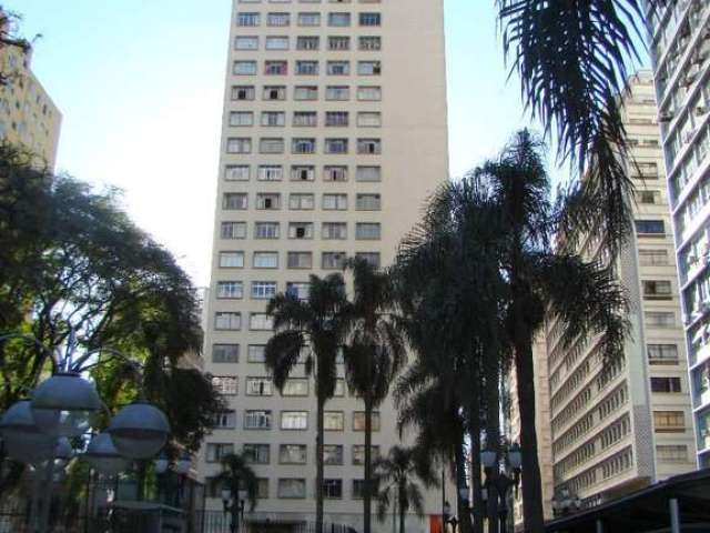 Sala comercial para alugar na Rua Voluntários da Pátria, 475, Centro, Curitiba por R$ 1.500