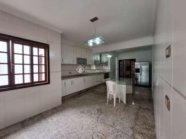 Casa com 3 quartos à venda na Fernando Gilard, 97, Planalto, São Bernardo do Campo, 220 m2 por R$ 1.200.000