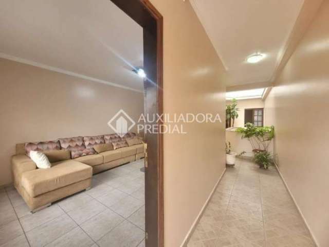 Casa em condomínio fechado com 3 quartos à venda na Rua Dom Bernardo José Bueno Miele, 296, Nova Petrópolis, São Bernardo do Campo, 222 m2 por R$ 850.000