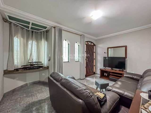 Casa com 3 quartos à venda na Rua Pirambóia, 27, Jardim Stella, Santo André, 247 m2 por R$ 695.000