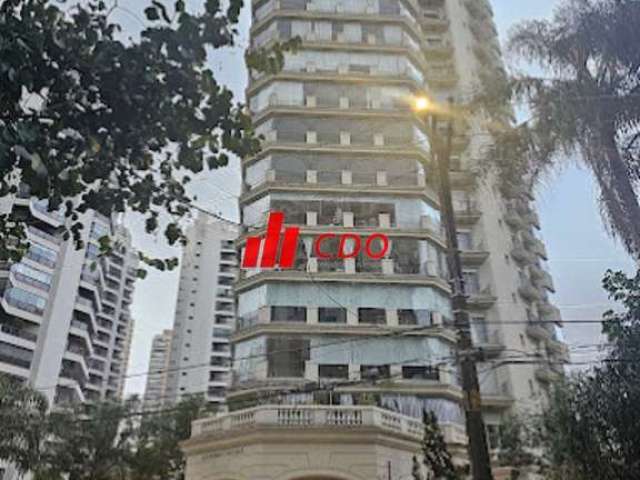 Apartamento de luxo com 4 quartos e 4 suítes no Jardim Fonte do Morumbi - São Paulo-SP: 260m², 3 salas, 6 banheiros, 4 vagas.