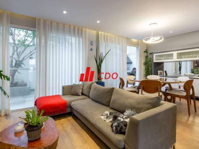 Casa em Condomínio de Luxo em São Paulo-SP: 3 quartos, 1 suíte, 3 salas, 3 banheiros, 2 vagas - Jardim Monte Kemel, 126m².