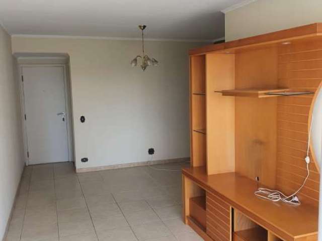 Apartamento com 03 dormitórios, 01 vaga, varanda, sala para ambiente de estar e jantar, 02 banheiros e amplo lazer no condomínio