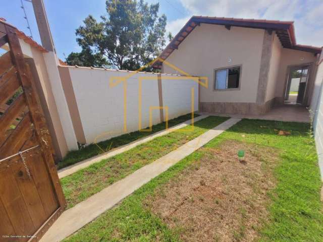 Casa para Venda em Itanhaém, Parque Augusto, 2 dormitórios, 1 banheiro, 2 vagas