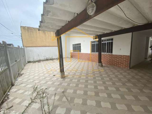 Casa para Venda em Itanhaém, Suarão, 4 dormitórios, 2 suítes, 3 banheiros, 4 vagas