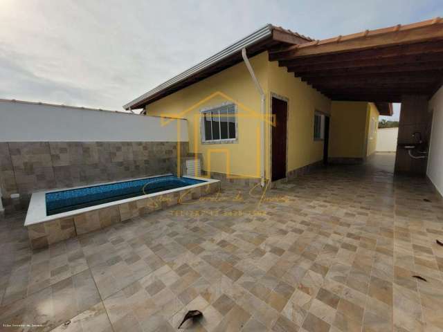 Casa para Venda em Itanhaém, Jardim Lindomar, 2 dormitórios, 1 suíte, 2 banheiros, 2 vagas