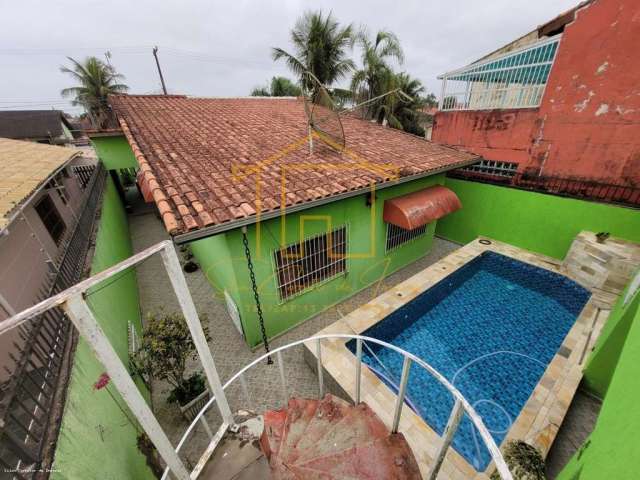 Casa para Venda em Itanhaém, Jardim Regina, 3 dormitórios, 1 suíte, 2 banheiros, 3 vagas