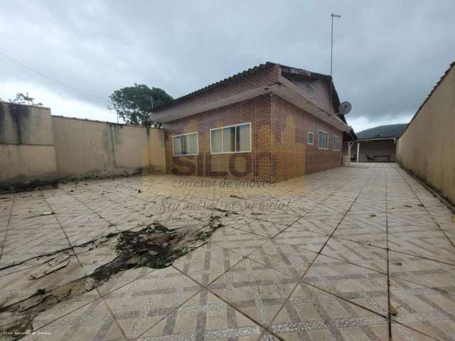 Casa para Venda em Itanhaém, Parque Jequitiba, 3 dormitórios, 2 banheiros, 10 vagas