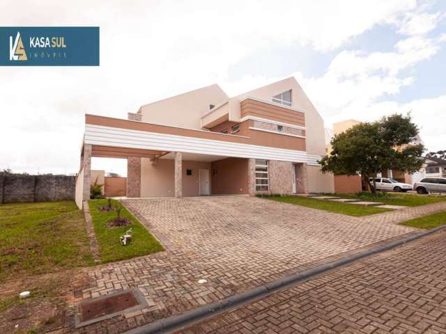 Linda casa em condomínio fechado em santa felicidade.