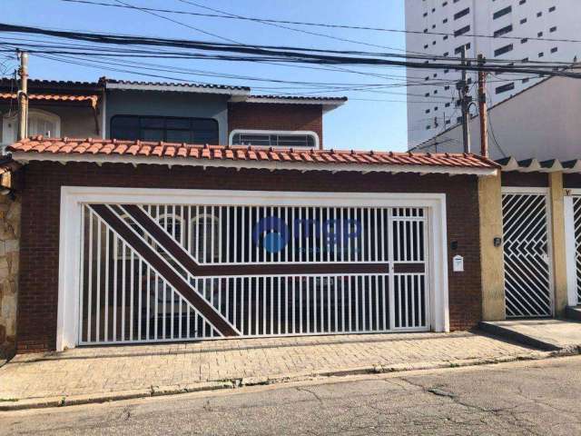 Sobrado com 3 dormitórios à venda, 194 m² - Vila Aurora