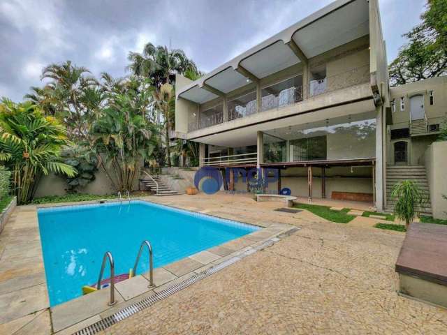 Casa à Venda em Rua Fechada na Região do Morumbi - 900 m² - São Paulo/SP