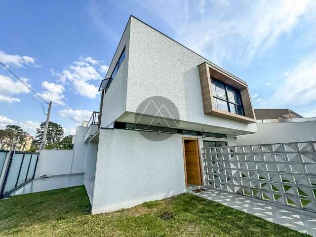 Sobrado a venda no bairro Jardim Cruzeiro em São José dos Pinhais.