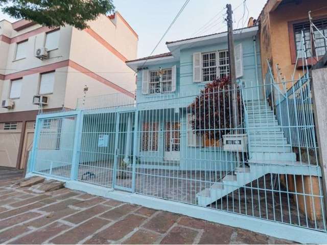 Casa com 6 quartos à venda na Rua São Francisco, 941, Santana, Porto Alegre por R$ 615.000