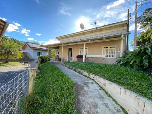 Casa com 5 quartos à venda na Escola Agrícola, Blumenau , 150 m2 por R$ 380.000