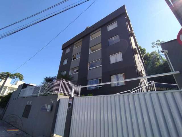 Apartamento com 2 quartos para alugar em Água Verde, Blumenau , 60 m2 por R$ 1.400