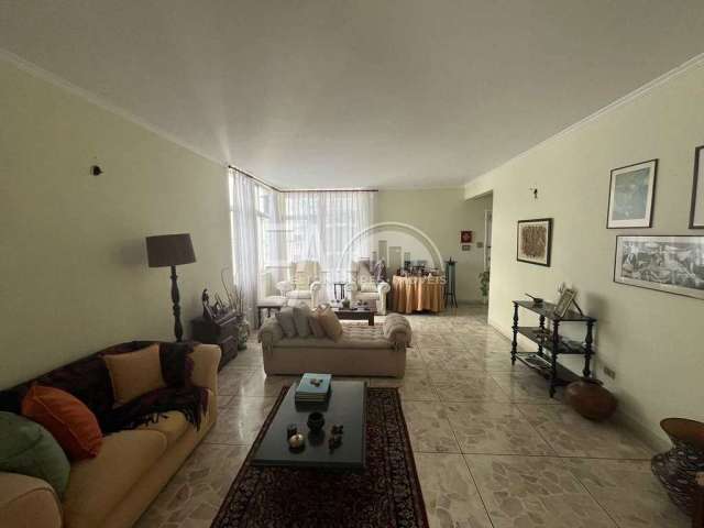 Apartamento com 3 quartos à venda na Rua Doutor Alamir Martins, 05, Gonzaga, Santos, 190 m2 por R$ 930.000