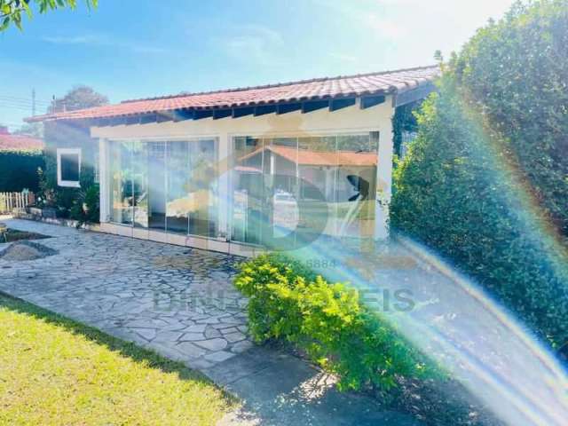 Casa à venda no Centro, Itatiaia  por R$ 1.700.000
