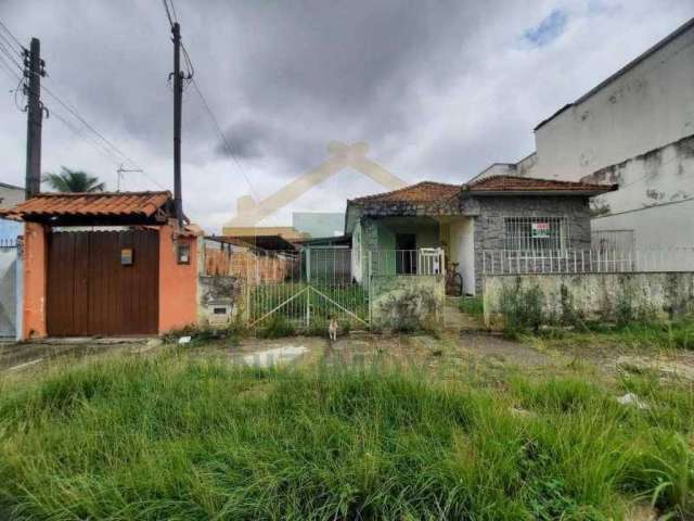 Casas à venda no bairro Vila Julieta, Resende/RJ - 2 casas