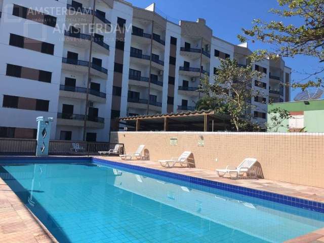 Apartamento com 3 suites e 2 vagas de garagem frente ao mar.