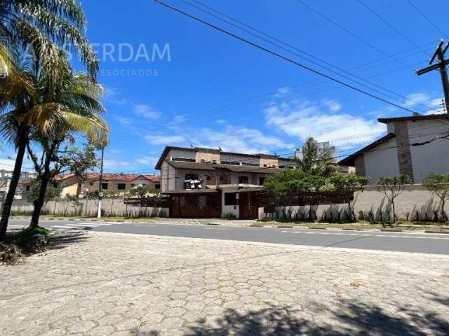 Belíssima casa a venda no Matinga, venha morar nesse paraíso particular