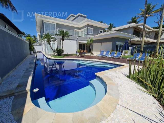 Casa à 100 metros da praia à venda na Riviera de São Lourenço no módulo 5