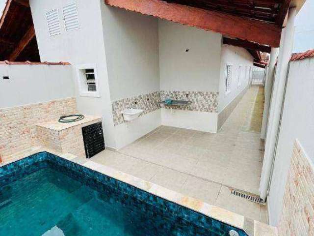 Casa nova á venda na praia de mongaguá com 03 dormitorios e piscina!