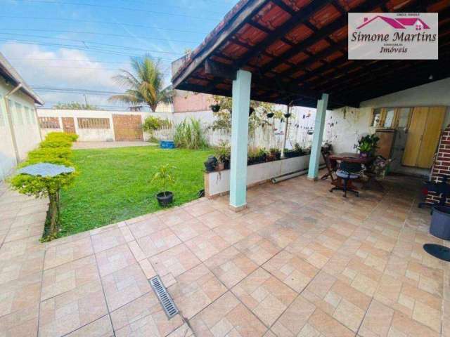 Casa a 200m² da praia, com amplo espaço, 111 m² por R$ 500.000 - Jardim Praia Grande - Mongaguá/SP