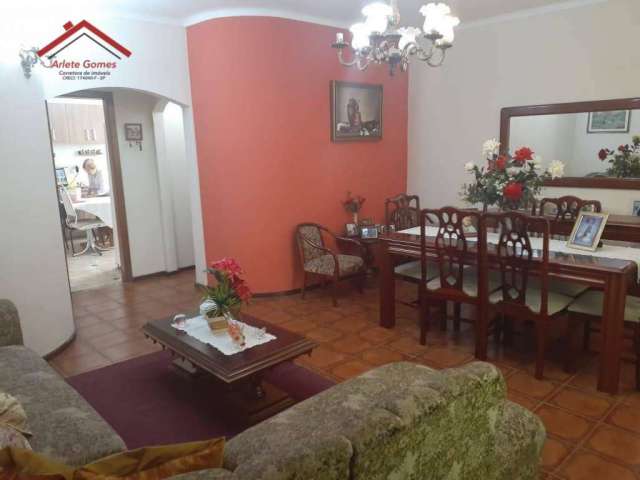 Casa com 3 dormitórios à venda, 258 m² por R$ 800.000,00 - Campestre - Santo André/SP