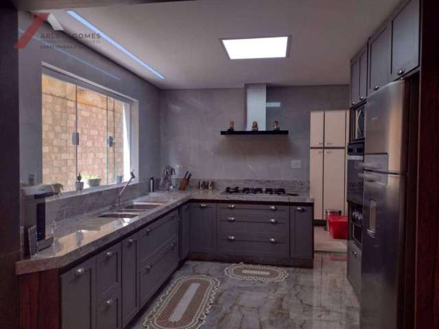 Sobrado com 3 dormitórios à venda, 221 m² por R$ 499.000,00 - Jardim Vila Rica - Santo André/SP