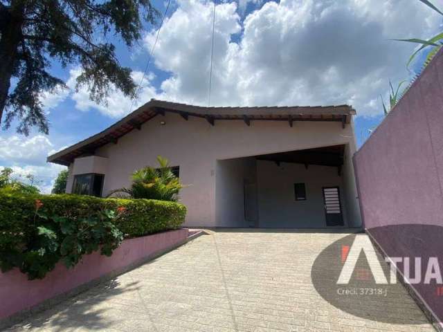 Casa Terreá para locação, com piscina em Atibaia/SP