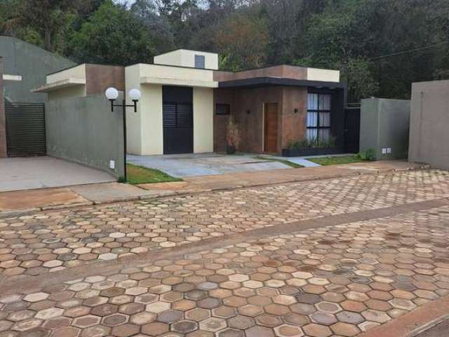 Casa com piscina no Chácaras Brasil- Atibaia/SP