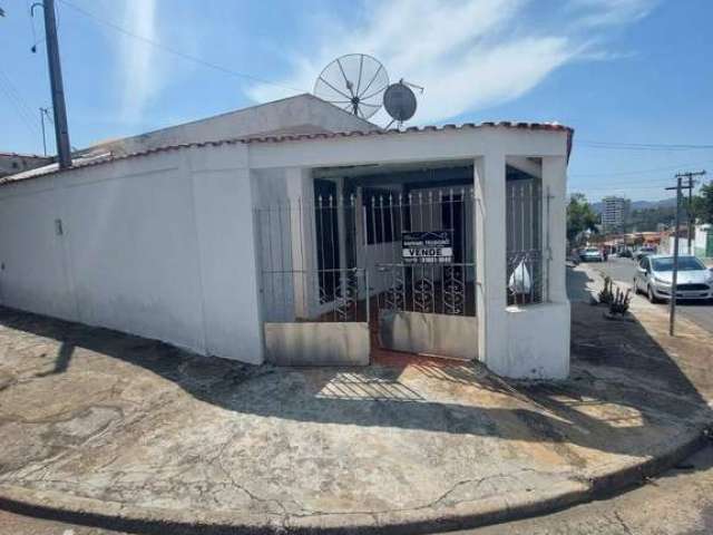 Casa em atibaia tanto para residência ou comércio ótima localização