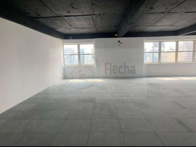 ARDIM PAULISTANO EXCELENTE CONJUNTO COMERCIAL 210M², Vão livre, piso elevado, recém reformado, com 3 banheiros, copa, 2 vagas de garagem.