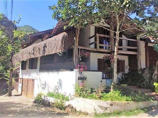 Casa com 3 quartos à venda no Picinguaba, Ubatuba  por R$ 1.500.000