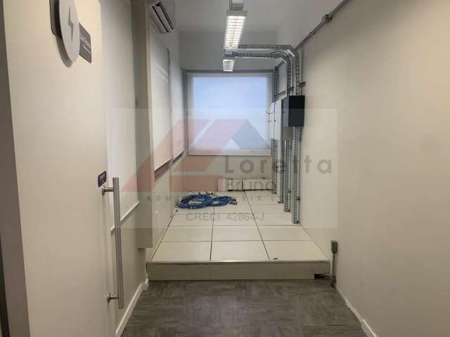 Brooklim Conjunto comercial 415,93m², MOBILIADO, 7 vagas, 3 banheiros, copa, gerador. Sistema de Segurança / Portaria 24h. Estacionamento Rotativo. Piso de Vinílico.