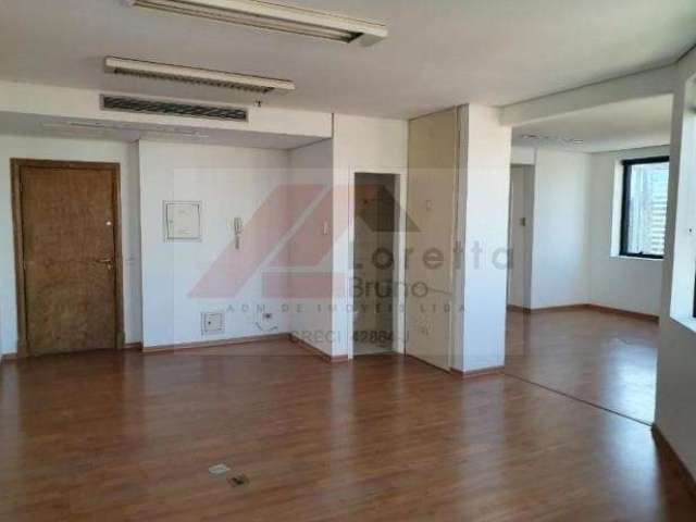 Berrini - Sala Comercial 32m², Excelente sala comercial com 2 banheiros, copa, 2 vagas de garagem, ar-condicionado central, detector de fumaça, sensor de calor, Sprinklers.