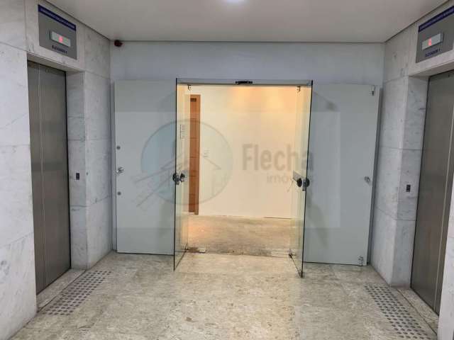 Conjunto comercial de 415,93m2 em Chácara Itaim - 7 vagas de garagem