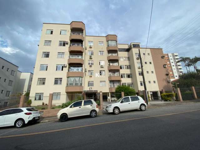 Apartamento com 3 quartos para alugar na Afonso Pena, --, Estreito, Florianópolis por R$ 2.800