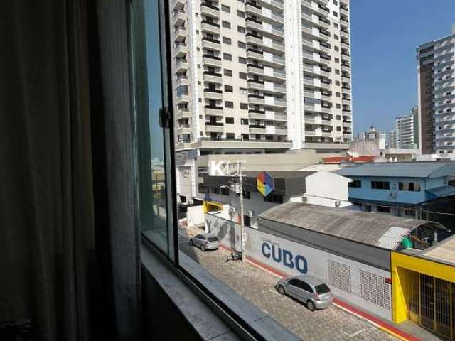 Apartamento com 3 quartos à venda na Rua Frei Hilário, --, Campinas, São José por R$ 460.000