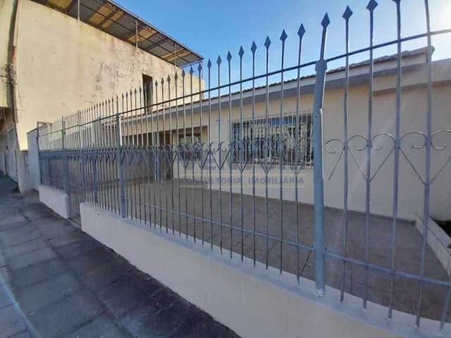 Casa com 3 quartos para alugar na Rua Izabel a Redentora, 893, Centro, São José dos Pinhais, 205 m2 por R$ 4.200